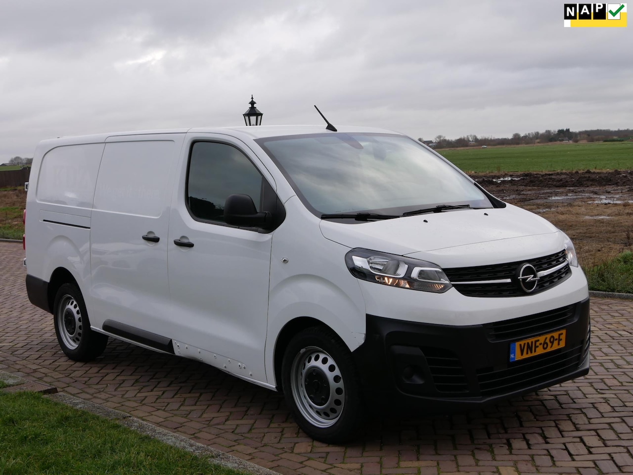 Opel Vivaro - 2.0 CDTI L3H1 90kW ALL GRIP Selection AC 3-SEATS - AutoWereld.nl