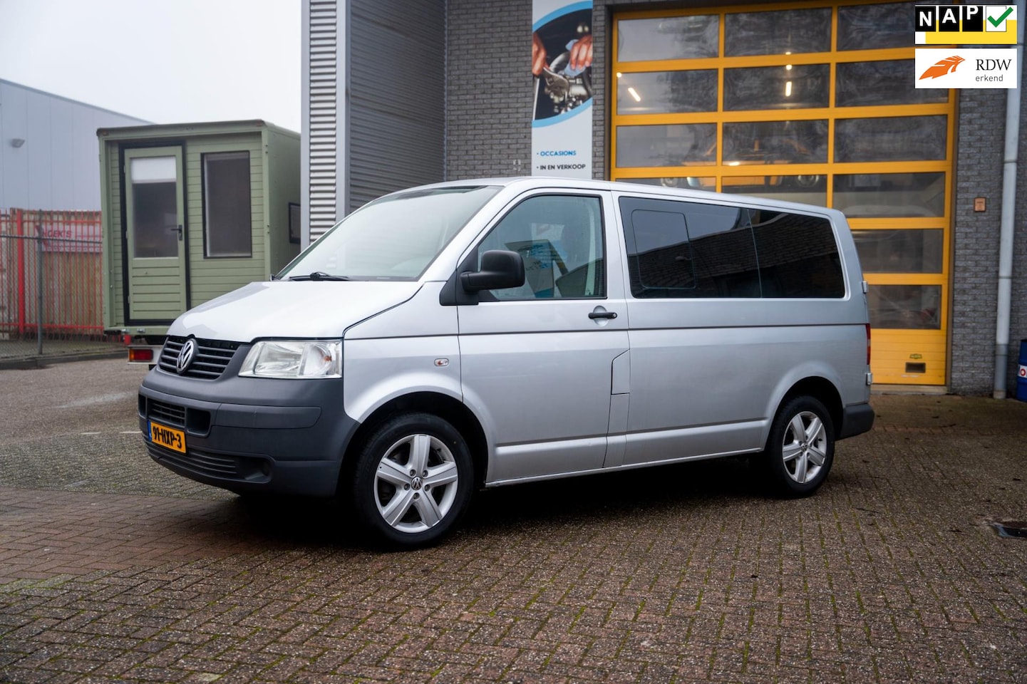 Volkswagen Transporter Kombi - 2.5 TDI 300 Trendl. 2.5 TDI 300 Trendl. - AutoWereld.nl