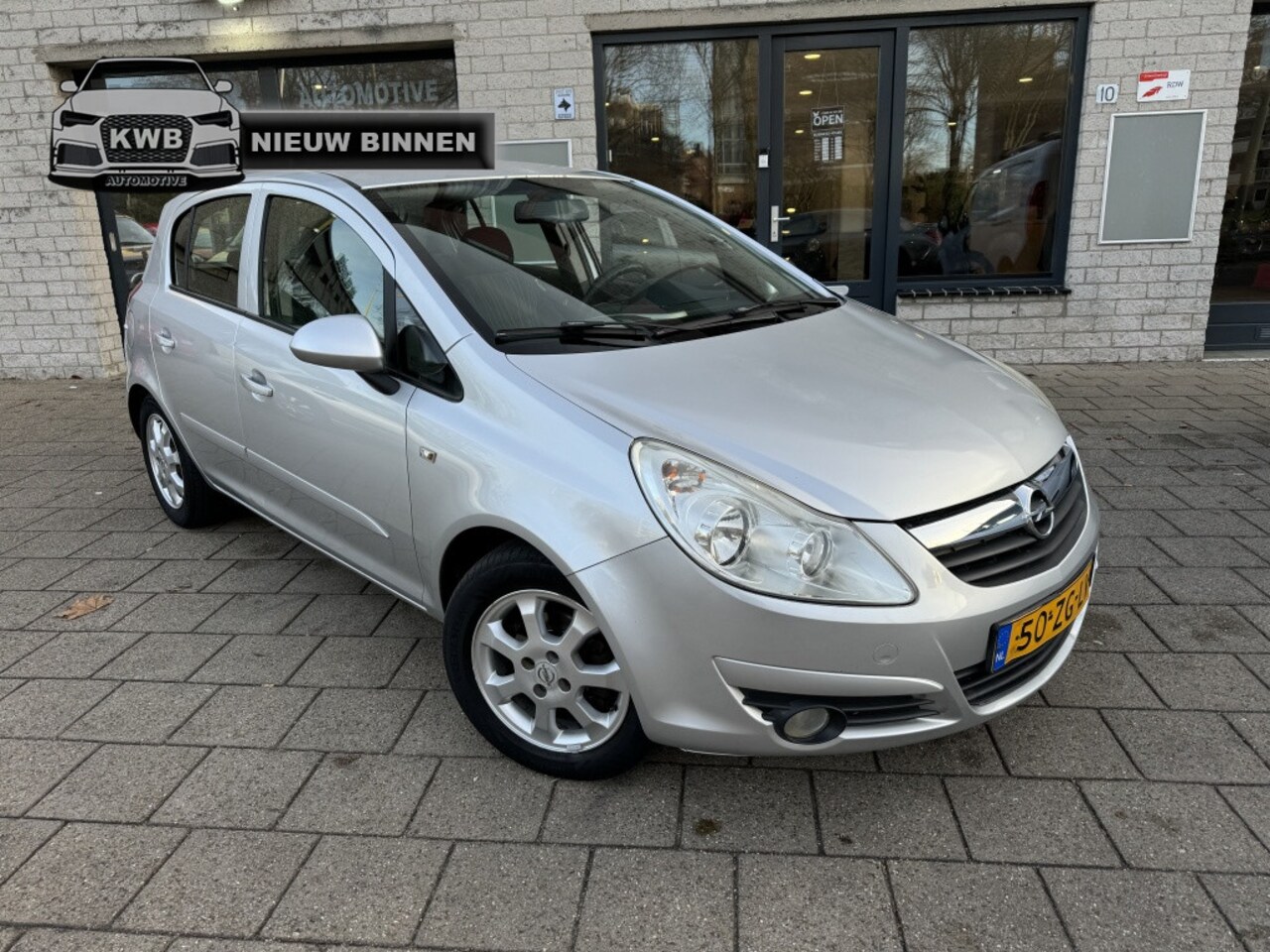 Opel Corsa - 1.2-16V Enjoy Airco Automaat 5Drs - AutoWereld.nl