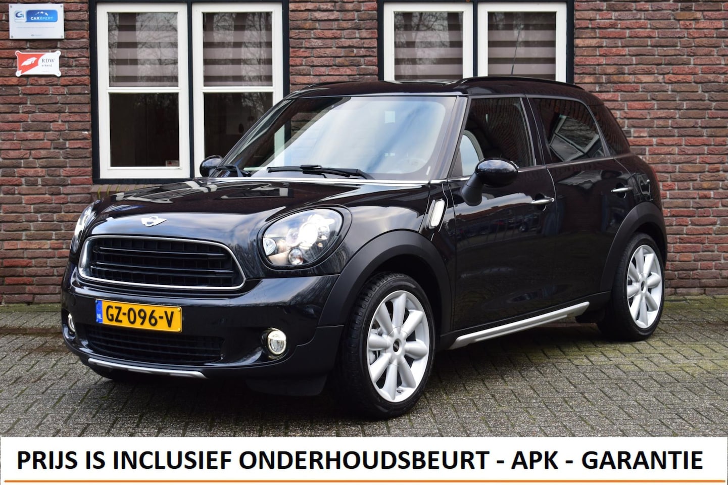 MINI Countryman - Mini 1.6 Knockout Edition Panoramadak | Xenon | Parkeersensoren achter - AutoWereld.nl