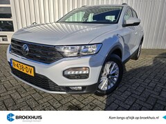 Volkswagen T-Roc - 1.0 TSI 111pk Style | Fabrieksgarantie tot 09-2025 | Airco | Achteruitrijcamera | Apple Ca