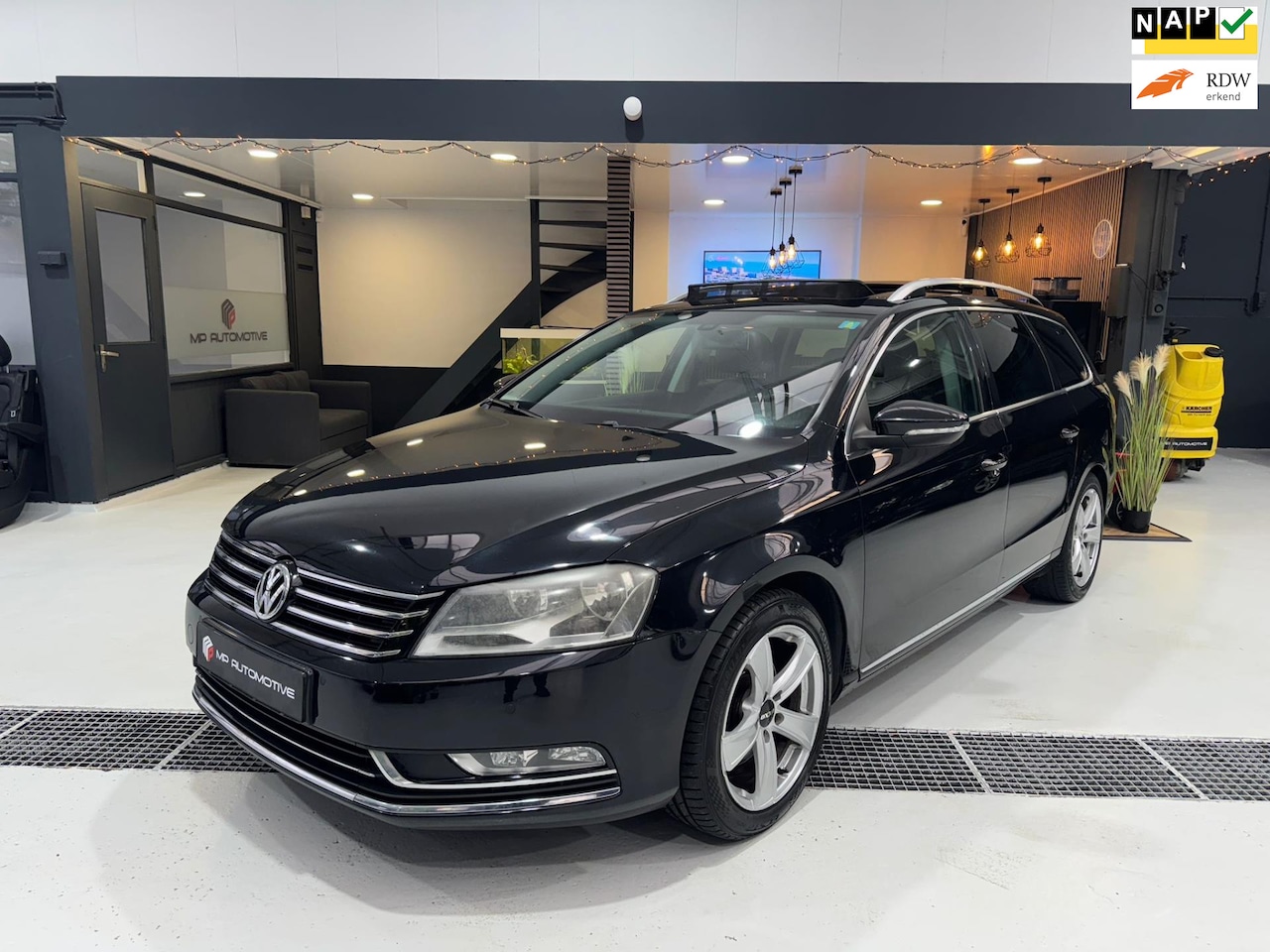 Volkswagen Passat Variant - 1.4 TSI DSG Highline Pano|Trekh|Leder|Stoelverw|PDC|NAP - AutoWereld.nl