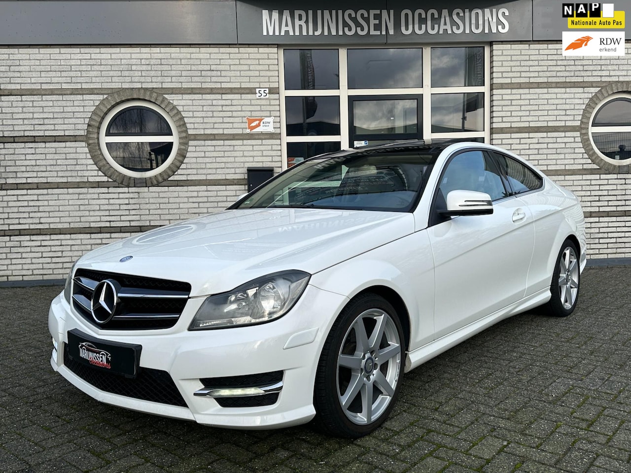 Mercedes-Benz C-klasse Coupé - 250 AMG|Pano,Mem,Cam| - AutoWereld.nl