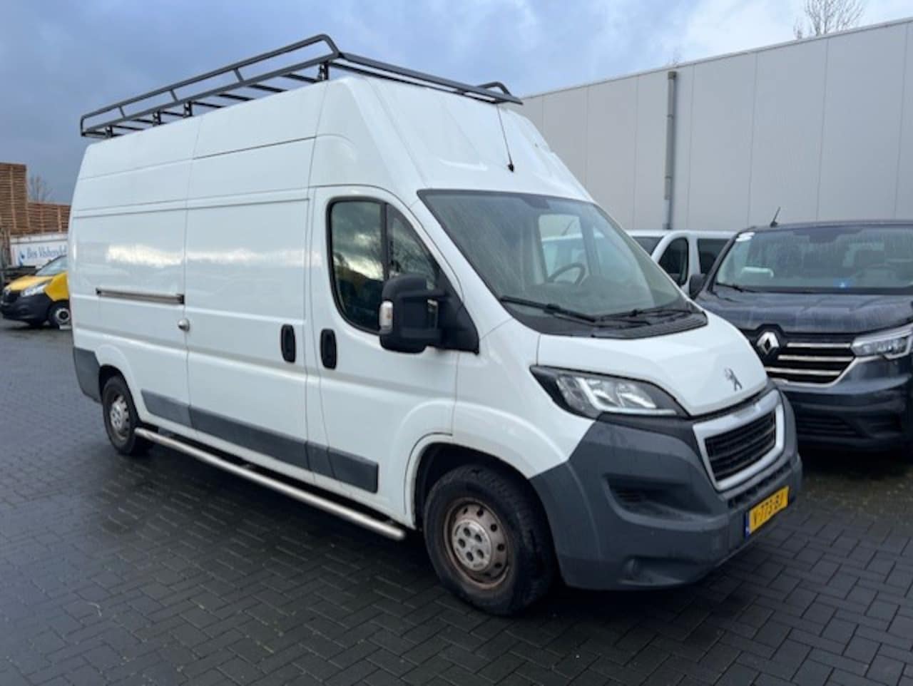 Peugeot Boxer - 335 2.0 BlueHDI 96KW L3H3 MAXI AIRCO KLIMA EURO6 - AutoWereld.nl