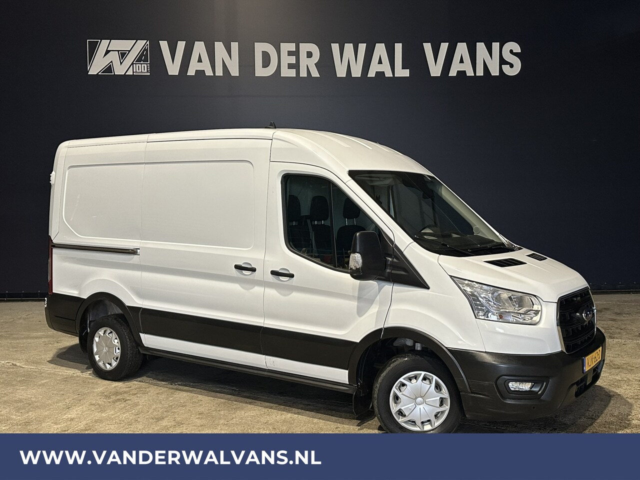 Ford Transit - 2.0 TDCI L2H2 Euro6 Airco | Cruisecontrol | Trekhaak | Verwarmde voorruit Parkeersensoren, - AutoWereld.nl