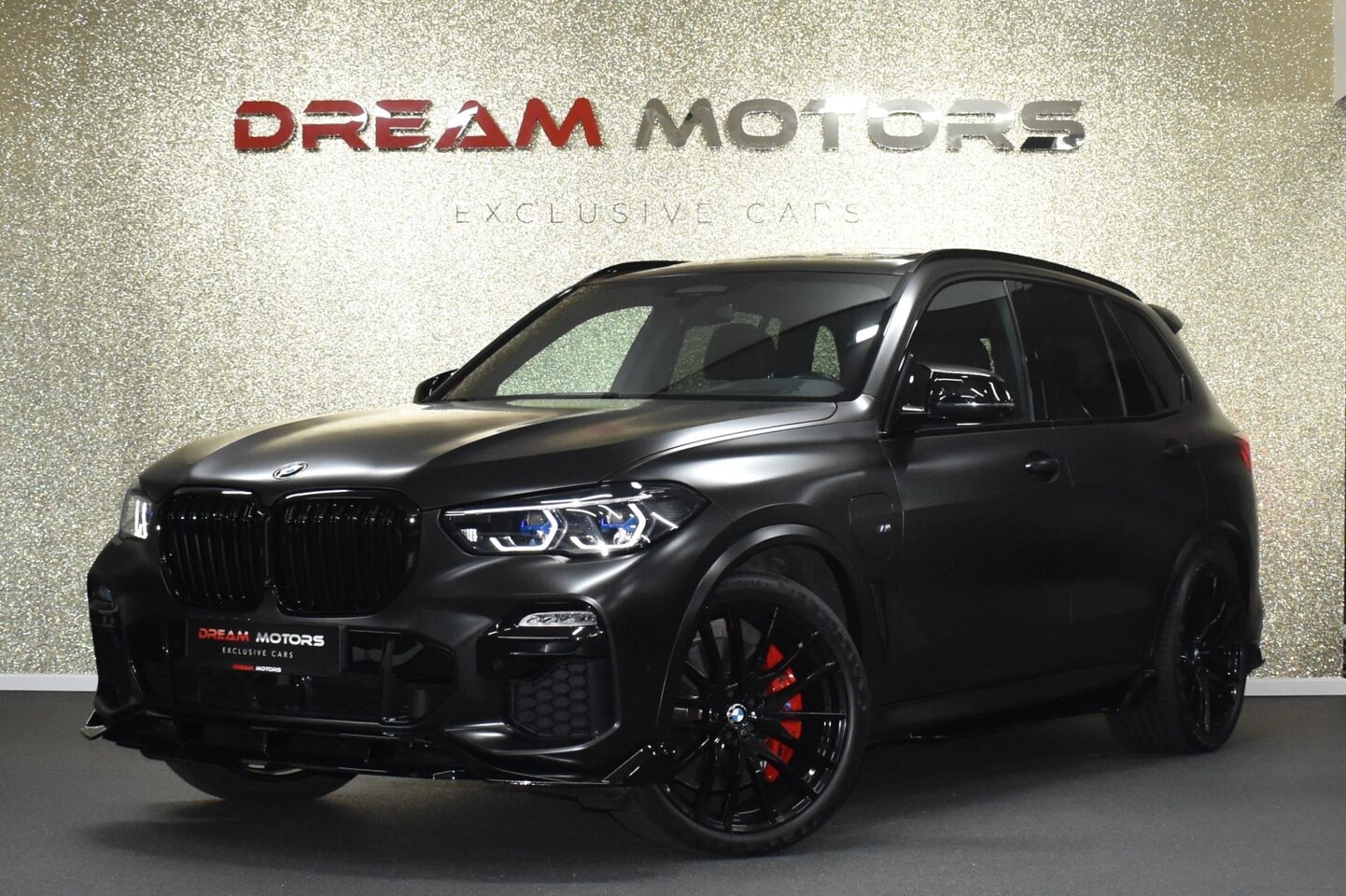 BMW X5 - 45e M-Sport xDrive 394pk | CARBON | CRYSTAL POOK | PANODAK - AutoWereld.nl