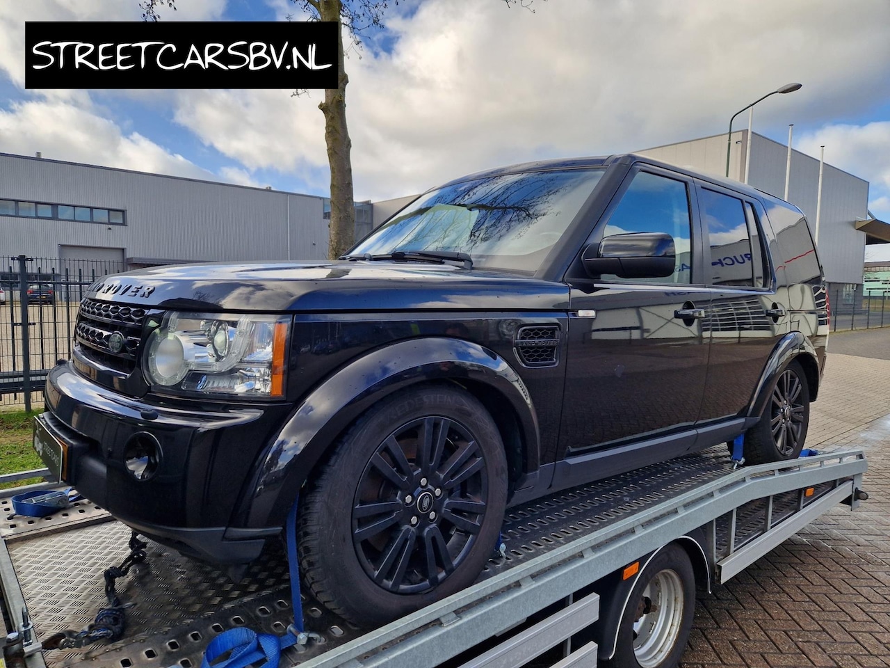 Land Rover Discovery - 3.0 SDV6 HSE GRIJS KENTEKEN MOTOR DEFECT! EXPORT! - AutoWereld.nl