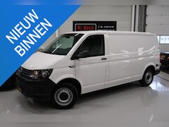 Volkswagen Transporter - T6 2.0 TSI L2H1 Benzine Nieuwstaat Airco Verlengd Trekhaak App connect Bijrijdersbank 270