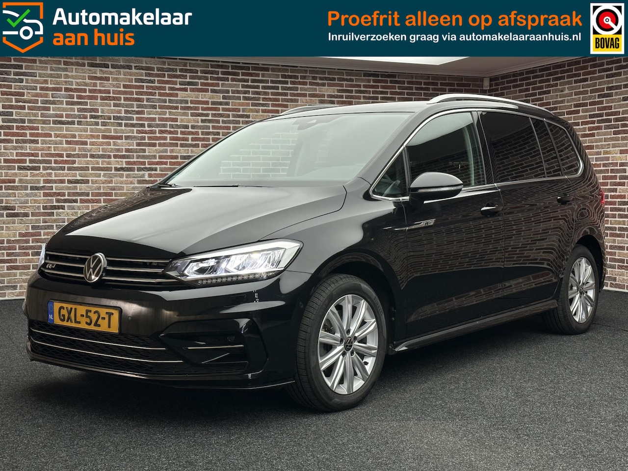 Volkswagen Touran - 1.5 TSI Highline R-Line | 7 persoons| Trekhaak| LED| CarPlay| Kinderzitjes| - AutoWereld.nl