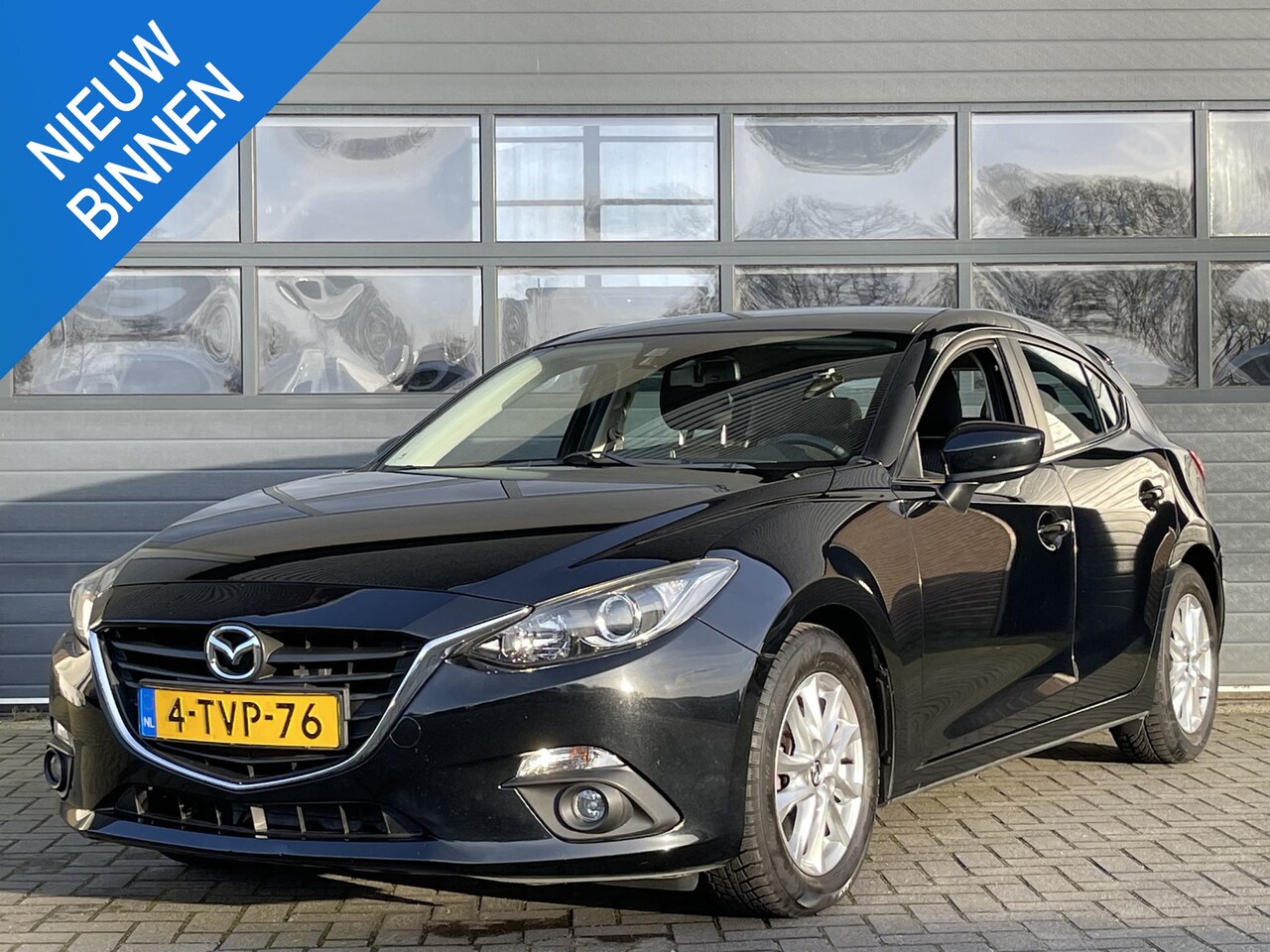 Mazda 3 - 2.0 SKYLEASE I TREKHAAK I NAVIGATIE I CLIMATE CONTROL I CRUISE CONTROL - AutoWereld.nl