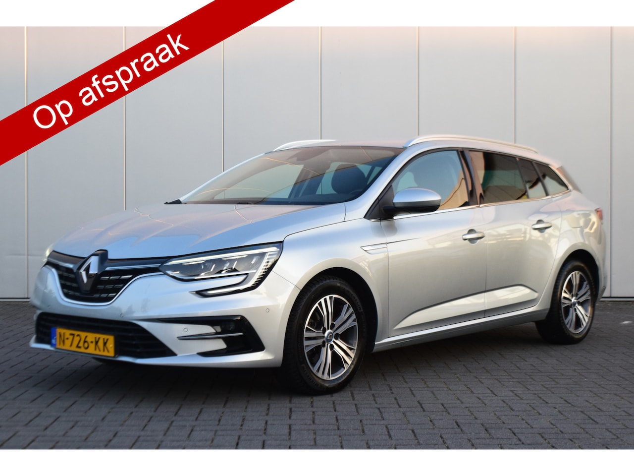 Renault Mégane E-Tech - Estate 1.6 Plug-In Hybrid 160 Navi/Camera Pdc Trekhaak - AutoWereld.nl