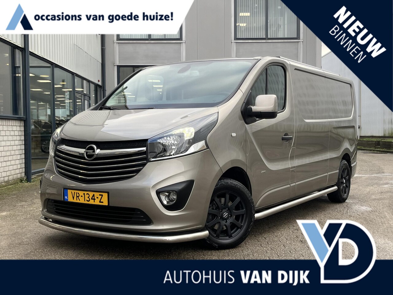 Opel Vivaro - 1.6 CDTI L2H1 DC Edition EcoFlex | NL Auto/2e Eig./Navi/Camera/Airco/Cruise/Trekhaak/Front - AutoWereld.nl