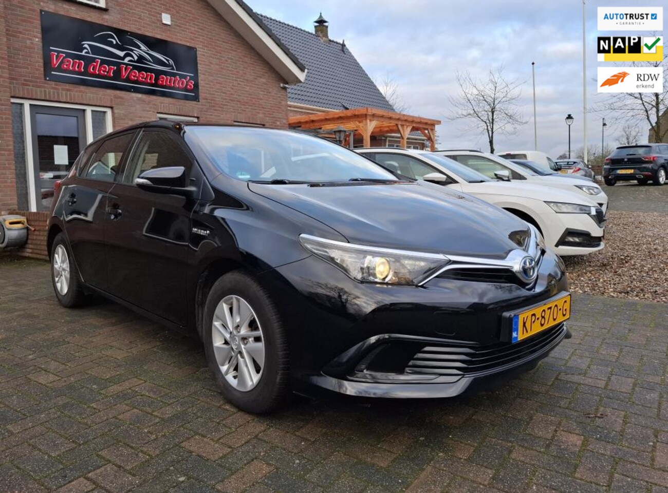 Toyota Auris - 1.8 Hybrid Business. Zeer zuinig! O.a. navigatie, cruise control. Goed onderhouden. Prijs - AutoWereld.nl