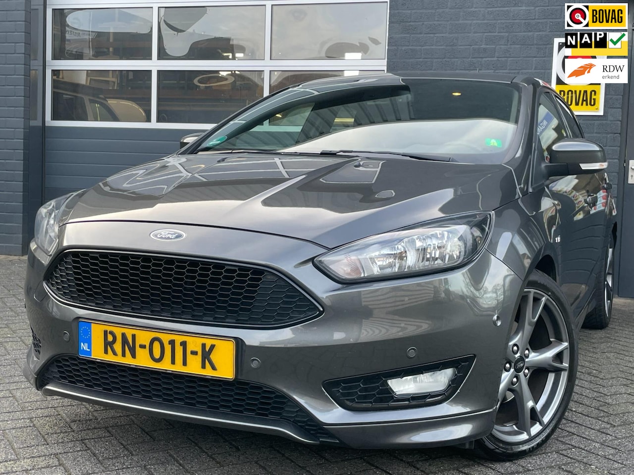 Ford Focus - 1.0 ST-Line |CARPLAY|CLIMA|CRUISE|NAVI|PDC|6-BAK| - AutoWereld.nl