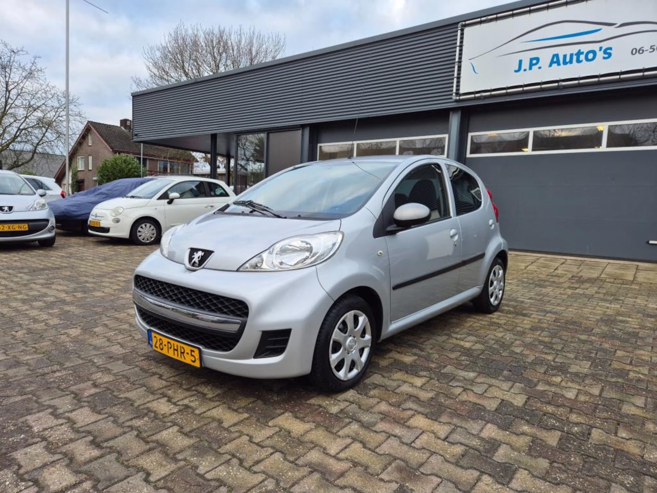 Peugeot 107 - 1.0-12V Urban Move AIRCO NIEUWE APK - AutoWereld.nl