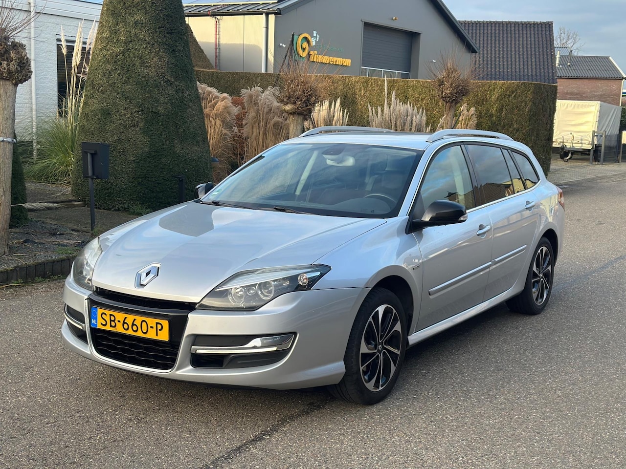 Renault Laguna Estate - 1.5 dCi Bose 2014 Navi/Clima/Lmv - AutoWereld.nl