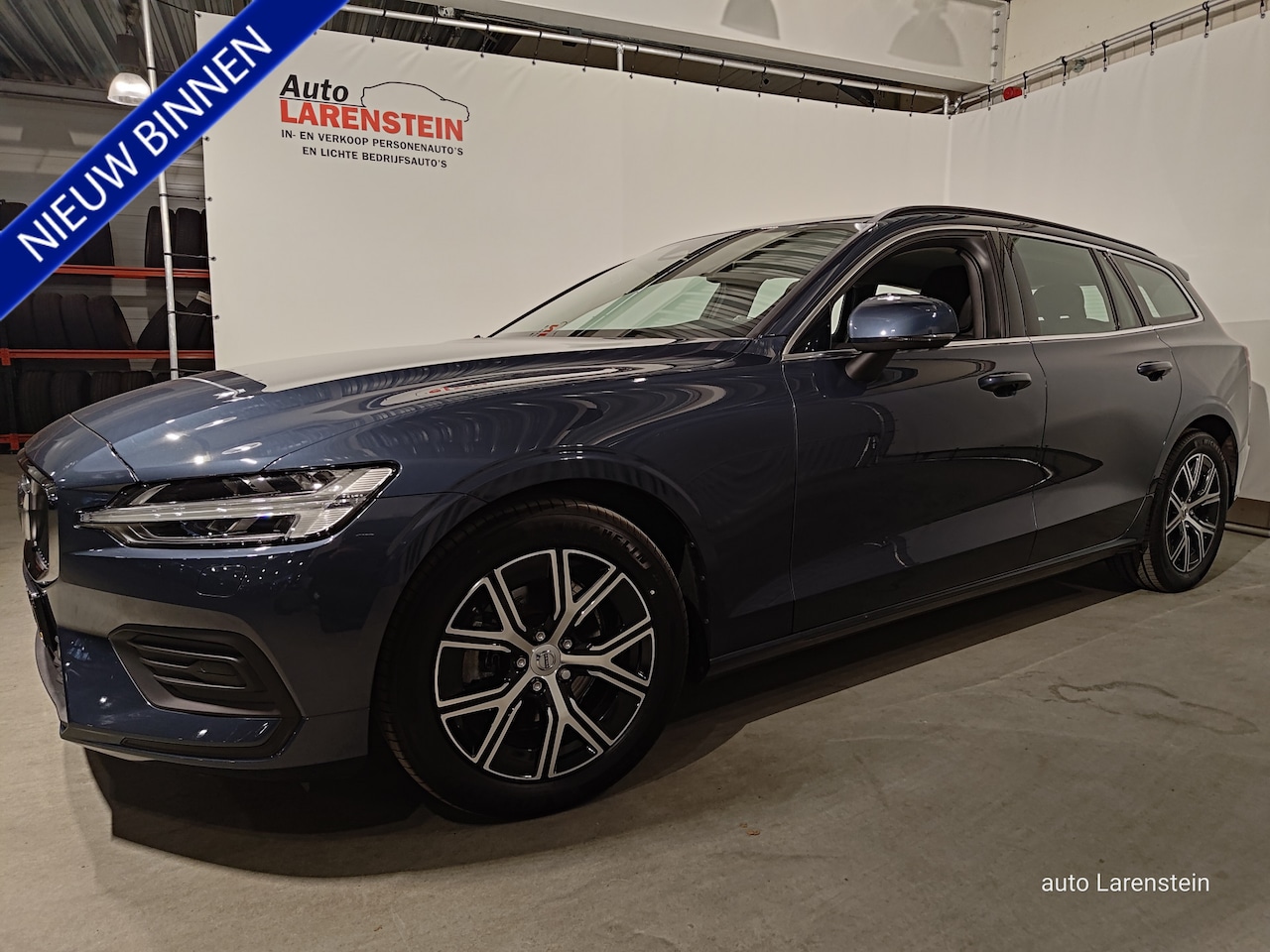 Volvo V60 - 2.0 B4 211pk Plus Core Edition Aut.155kw Carplay / Adapt.Cruise C./ Elektr.A.Klep / A.Came - AutoWereld.nl