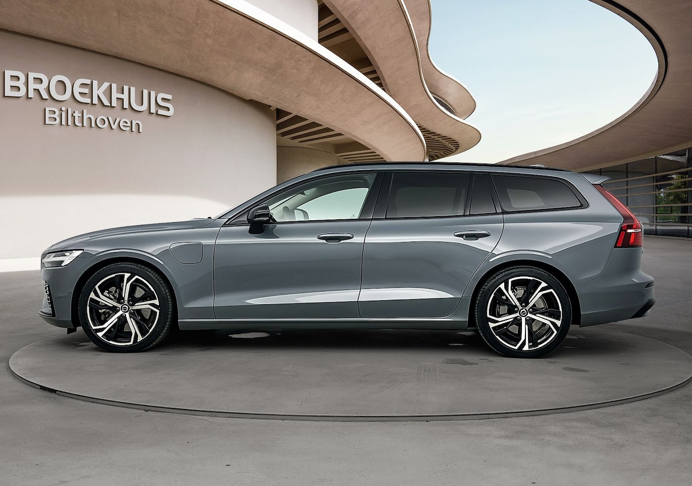 Volvo V60 - T6 Plug-in hybrid Plus Dark | Blis | Lederen bekleding | Stoel + Stuurverw. | PDC + Camera - AutoWereld.nl