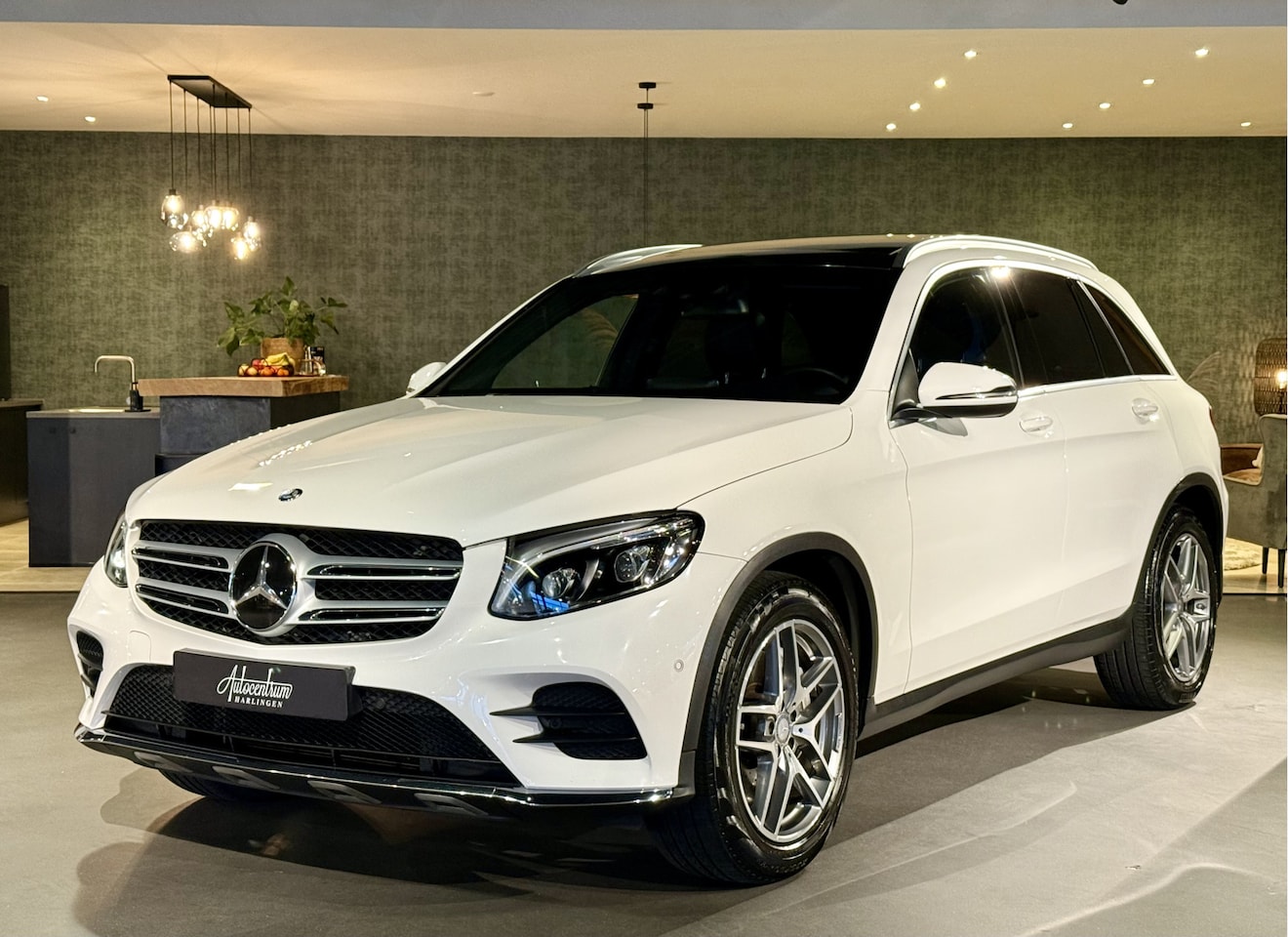 Mercedes-Benz GLC-klasse - 250 4-matic I AMG Edition 1 I Pano I Burmester - AutoWereld.nl