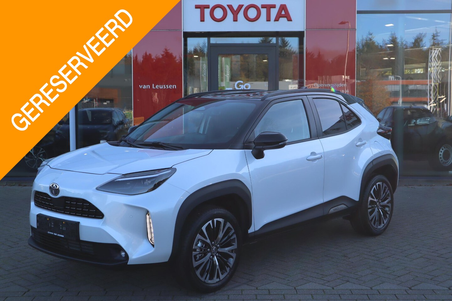 Toyota Yaris Cross - 1.5 Hybrid 130 Executive NIEUW DIRECT LEVERBAAR! - AutoWereld.nl