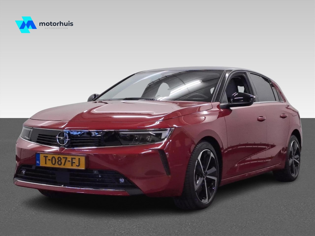 Opel Astra - 1.6 HYBRID 180PK PHEV EAT8 ELEGANCE LED CRUISE PDC WIRELESS CARPLAY - AutoWereld.nl