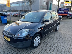 Ford Fiesta - 1.3-8V Champion - AIRCO - 5 DEURS - NAP