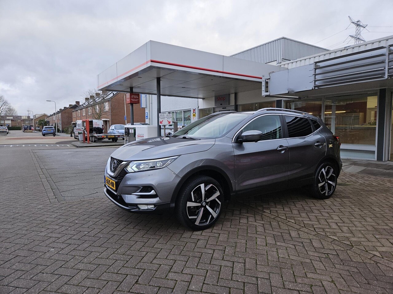 Nissan Qashqai - 1.3 DIG-T 140pk Evapo New Tekna+ - AutoWereld.nl