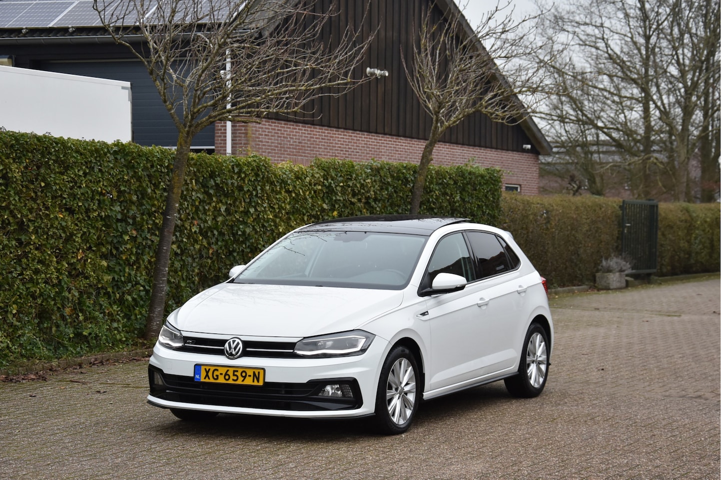 Volkswagen Polo - 96 PK TSI Highline R-Line DSG virtueel CP., Pano Led Camera NAP - AutoWereld.nl