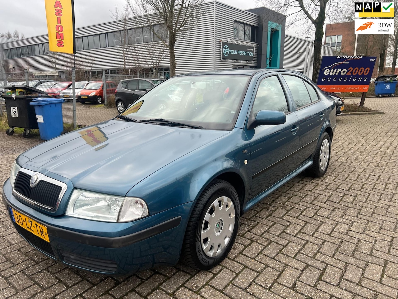 Skoda Octavia - 1.6 Comfort - AIRCO - TREKHAAK - NAP ! - AutoWereld.nl