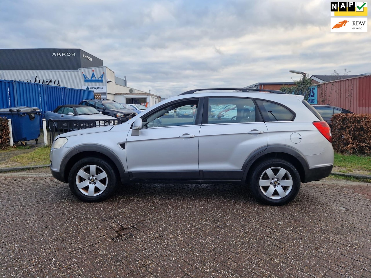 Chevrolet Captiva - 2.4i Executive/7PERS/AWD/LEDER/ENZ - AutoWereld.nl