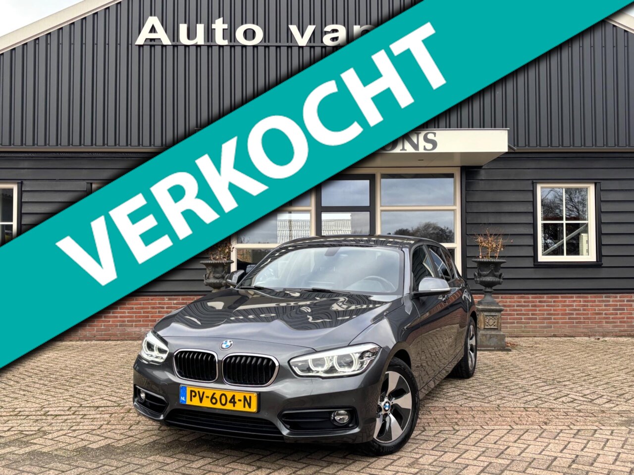 BMW 1-serie - 118i Corporate Lease High Executive / Leer / Navi / LED / NAP / Stoelverwarming / Clima / - AutoWereld.nl