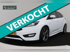 Ford Focus - 1.5 ST-Line (NAVIGATIE, TREKHAAK, CRUISE CONTROL, PARKEERSENSOREN, CLIMATE CONTROL, NL-AUT