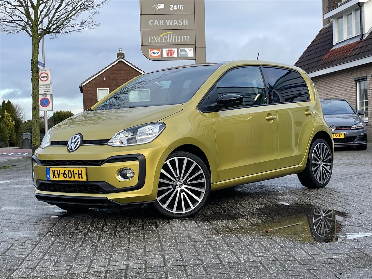 Volkswagen Up! - 1.0 TSI BMT / Full Option / Org NL / Camera / Stoelverwarming / Lane Assist / Cruise / Ble - AutoWereld.nl