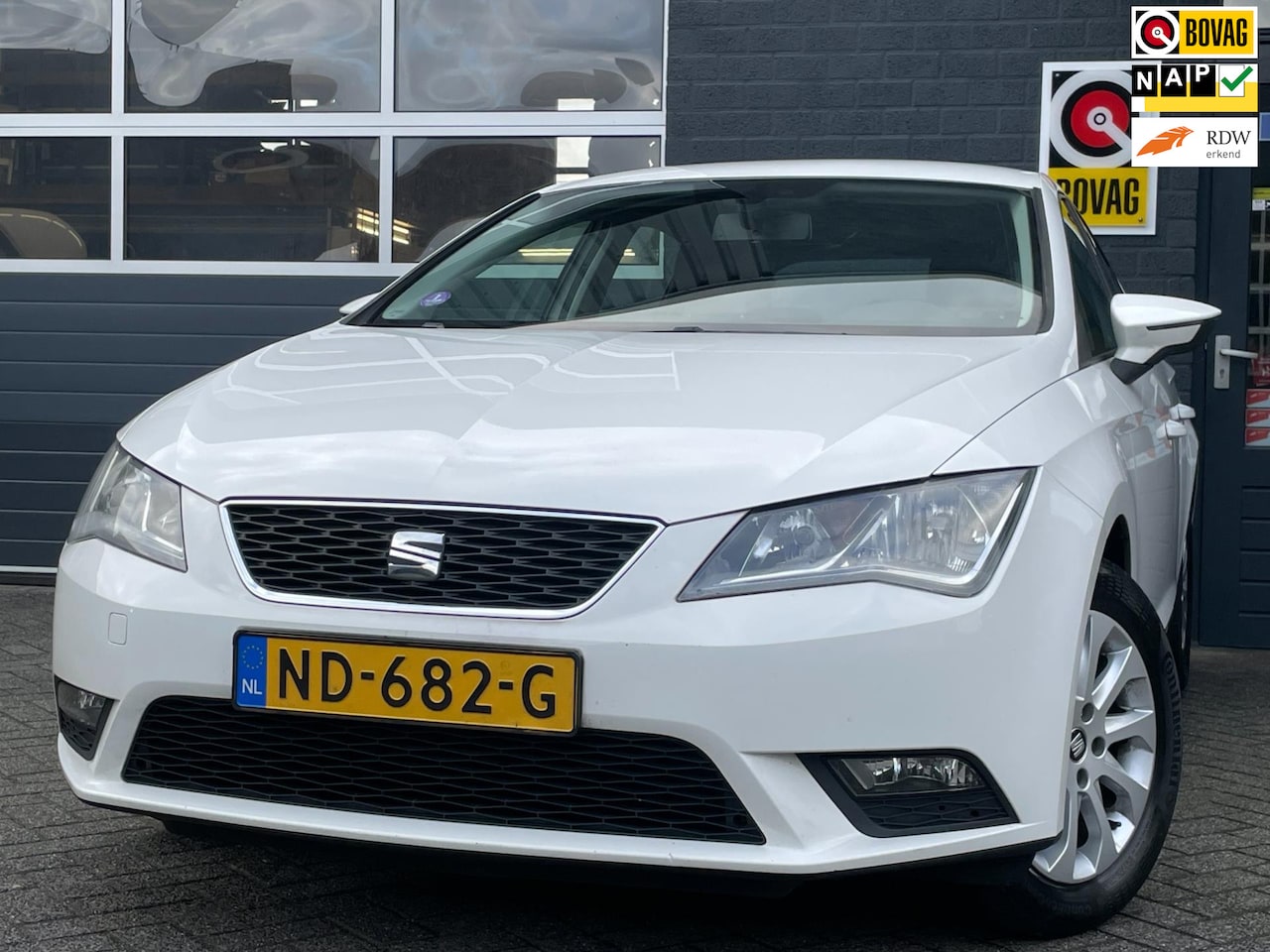 Seat Leon - 1.2 TSI Style | Climate | Cruise | Bluetooth | Lmv - AutoWereld.nl