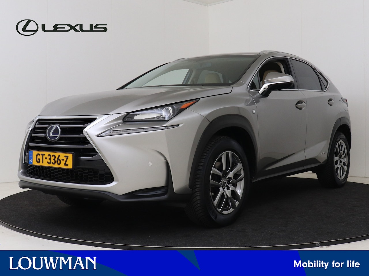 Lexus NX - 300h AWD 25th Edition | Lederen bekleding | Stoelverwarming | Adaptieve Cruise Control | - AutoWereld.nl