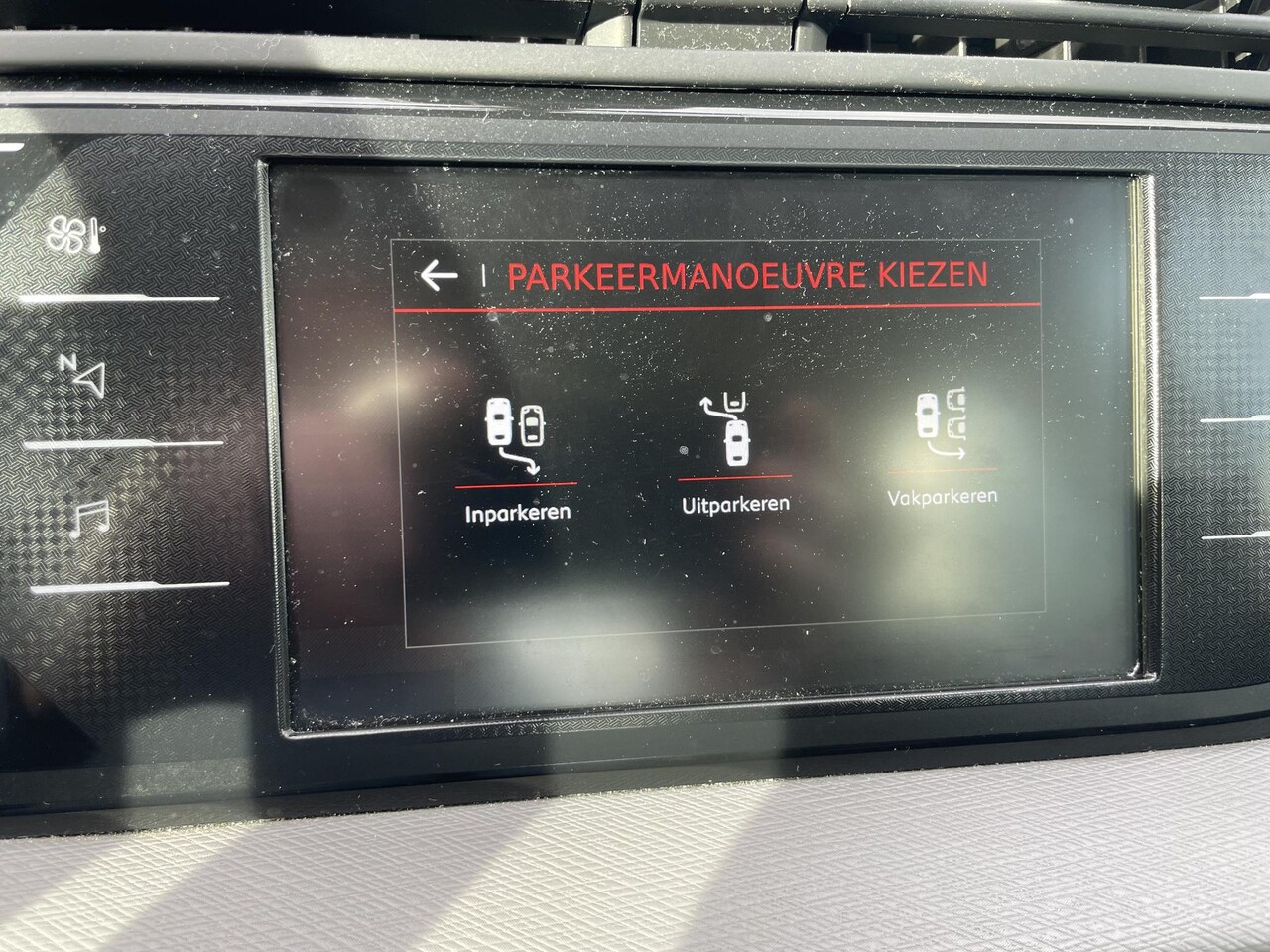 Citroën C4 Picasso - 130 pk EAT6 aut act cruise-control / afnb trekhaak/ stoelverw / enz! - AutoWereld.nl