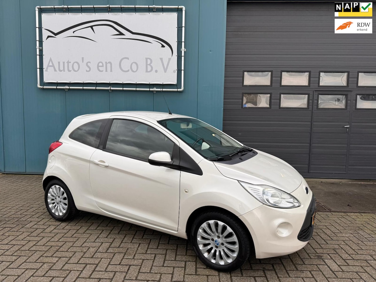 Ford Ka - 1.2 Titanium Airco Stuurbekr Facelift model Lm velgen NL Auto NAP - AutoWereld.nl