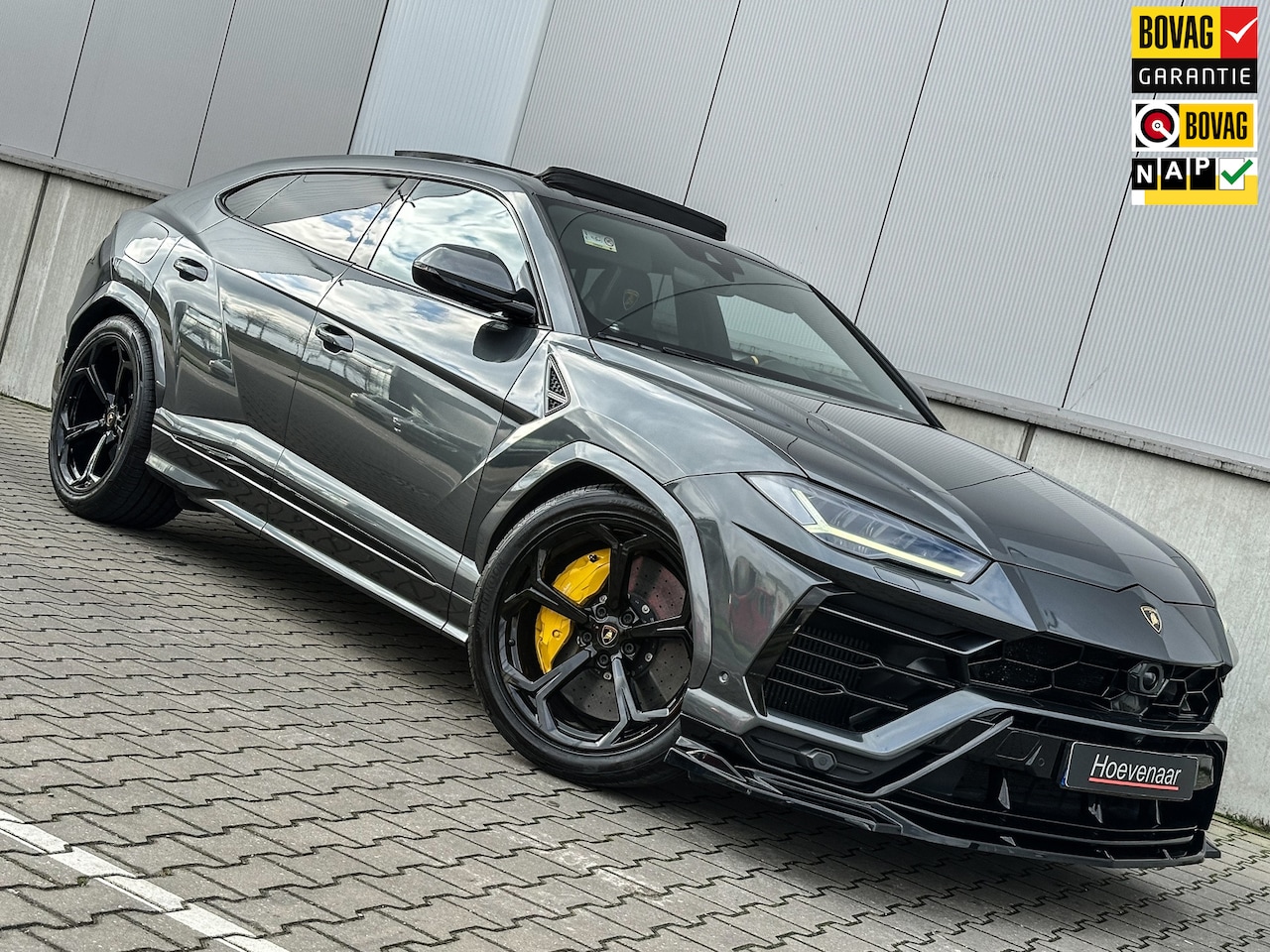 Lamborghini Urus - 4.0 V8 Alcantara Ceramic 4Wielbest B&O 3D Ad Pano 22Inch - AutoWereld.nl