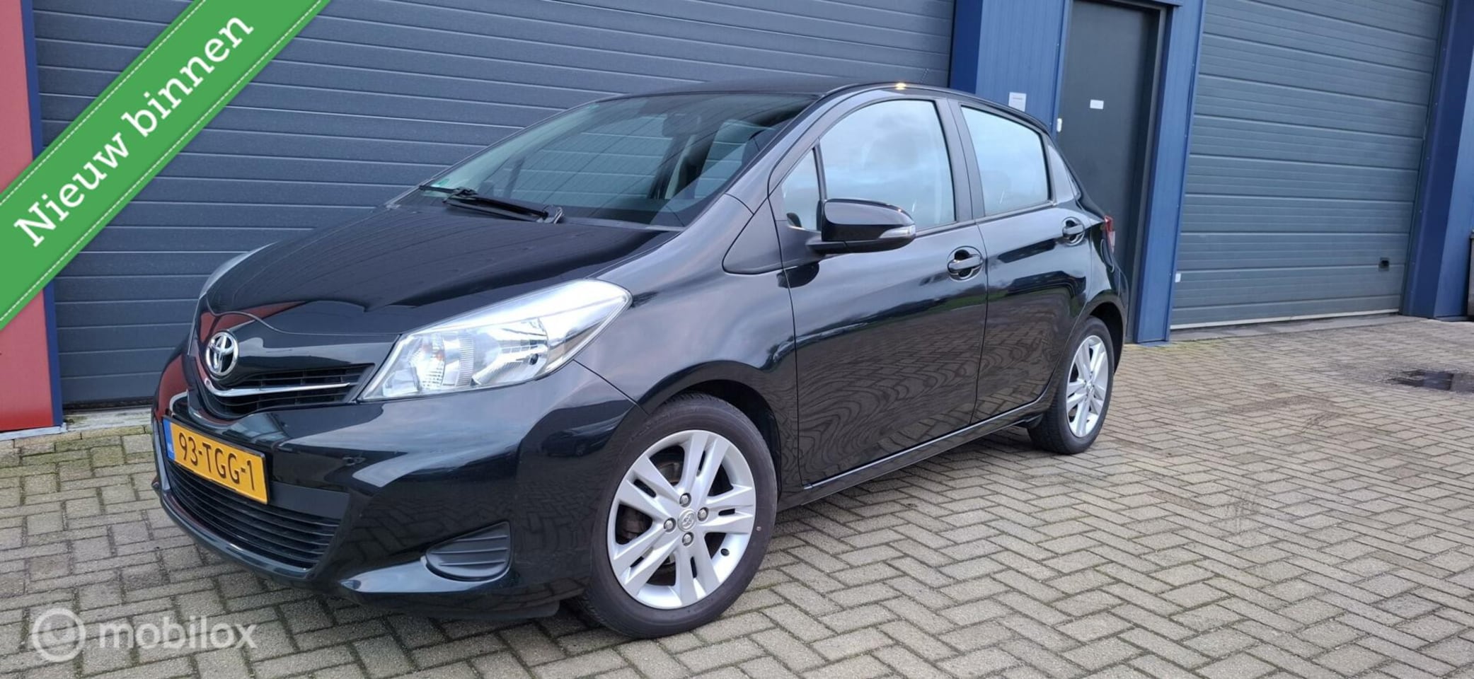 Toyota Yaris - 1.3 VVT-i, Clima,Camera,Trekhaak - AutoWereld.nl