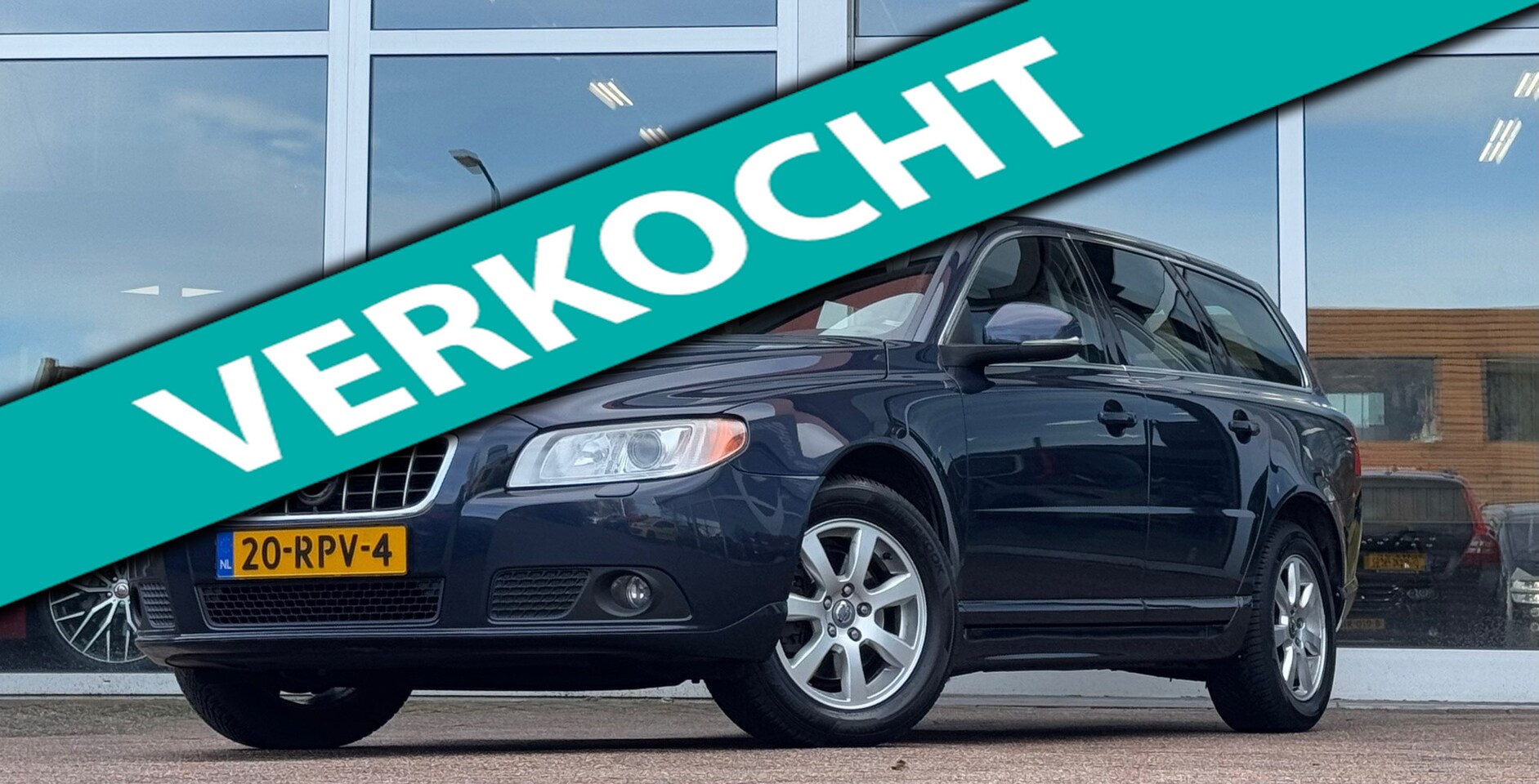 Volvo V70 - 1.6 T4 Limited Edition 3e Eigenaar 100% onderhouden! Trekhaak Mooi! - AutoWereld.nl