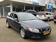 Volvo V70 - 2.0 T5 213pk 5 Cilinder Xenon Stoelverwarming