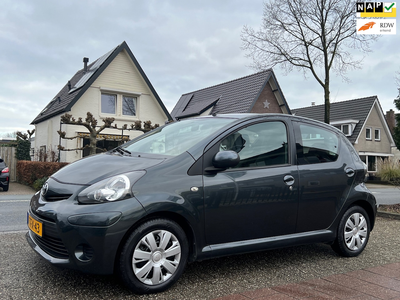 Toyota Aygo - 1.0 VVT-i Comfort Airco APK T/M 02-2026!! - AutoWereld.nl