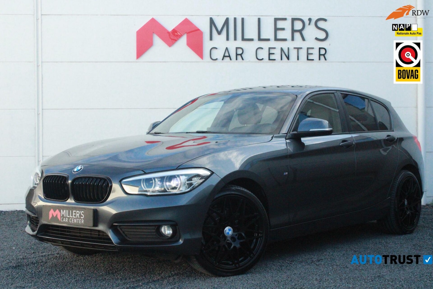 BMW 1-serie - 118i High Executive LEDER HARMAN KARDON NAVI LED - AutoWereld.nl