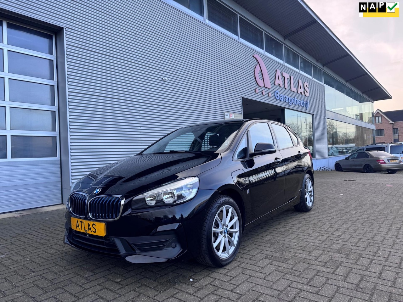 BMW 2-serie Active Tourer - 225xe iPerformance Executive 225xe iPerformance Executive - AutoWereld.nl