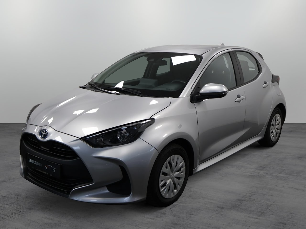 Toyota Yaris - 1.5 Hybride Active | Navigatie - AutoWereld.nl