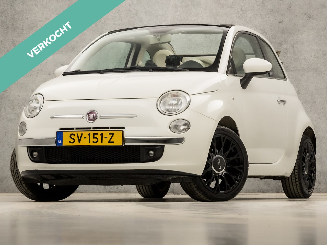 Fiat 500 C - 1.2 Lounge (RADIO, NAVIGATIE, AIRCO, SPORTSTOELEN, ELEK PAKKET, LM VELGEN, PARKEERSENSOREN - AutoWereld.nl