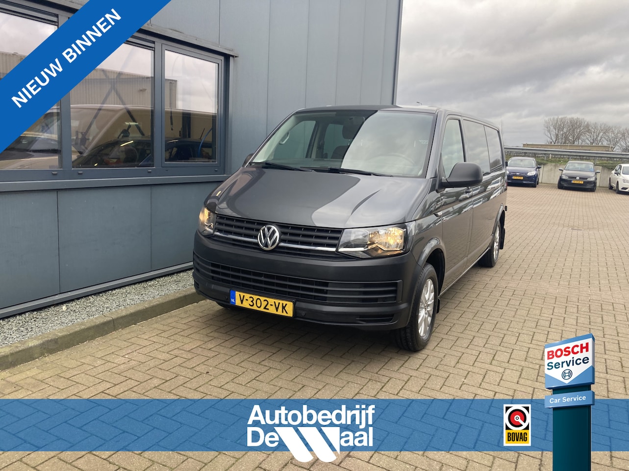 Volkswagen Transporter - 2.0 TDi 150pk EURO6 L2H1 DC Dubbele Cabine NAVI/AIRCO/PDC/TREKHAAK - AutoWereld.nl