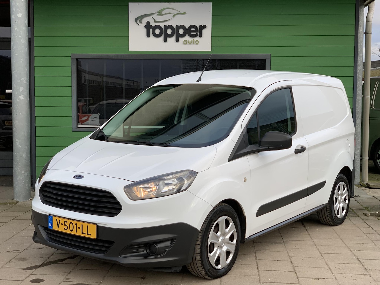 Ford Transit Courier - 1.0 Economy Edition | Airco | Met Nieuwe APK | - AutoWereld.nl