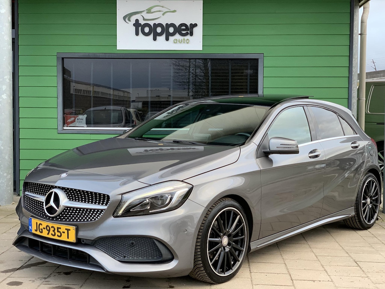 Mercedes-Benz A-klasse - 180 Prestige | AMG | PanoramaDak | Stoelverwarming | - AutoWereld.nl