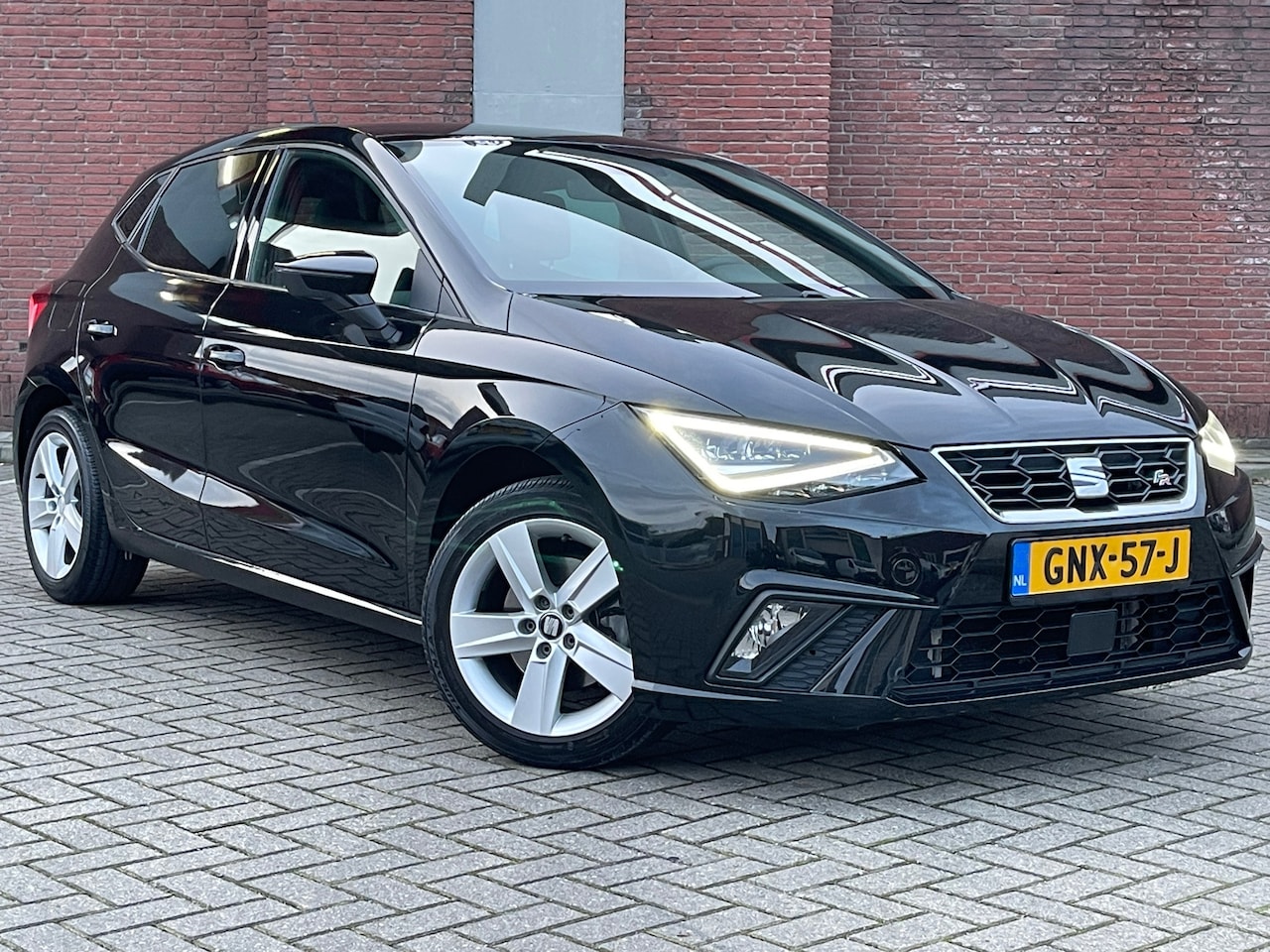 Seat Ibiza - 1.0 TSI FR Business|AUTOMAAT|NAVI|LEDER| - AutoWereld.nl